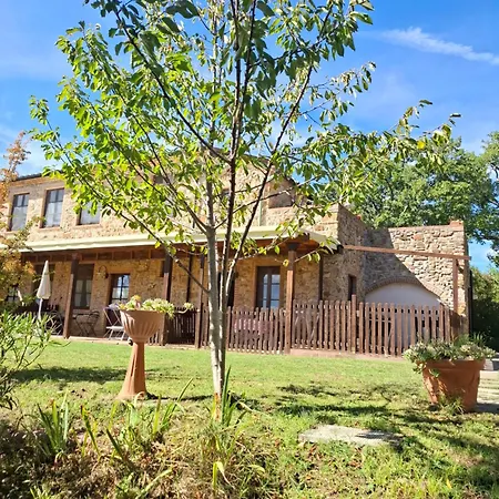 Landhaus E Glamping Serraiola Alta Monterotondo (Tuscany)