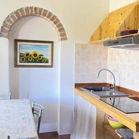 E Glamping Serraiola Alta Landhaus *