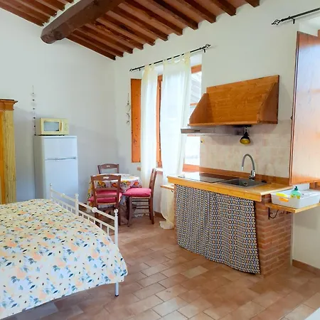 Landhaus E Glamping Serraiola Alta Monterotondo (Tuscany)