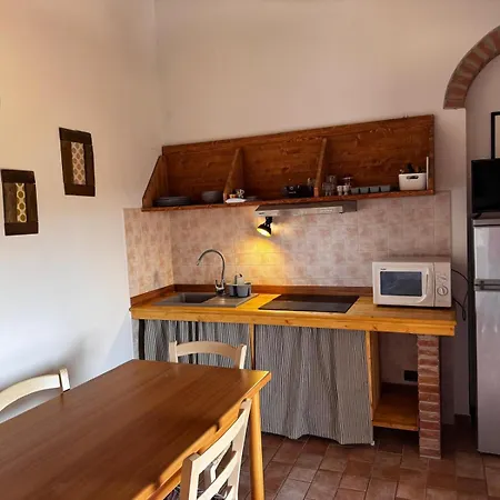 E Glamping Serraiola Alta Landhaus