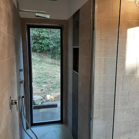 E Glamping Serraiola Alta Εξοχικό σπίτι *